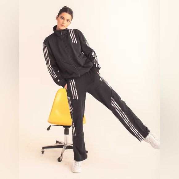 BNWT Danielle Cathari x Adidas tracksuit szL - Picture 1 of 14